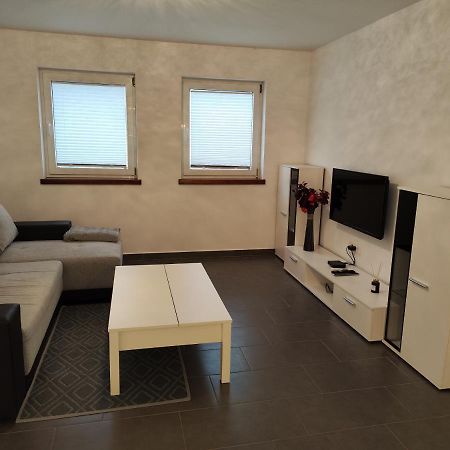 Goriska Apartments Ajdovščina Esterno foto