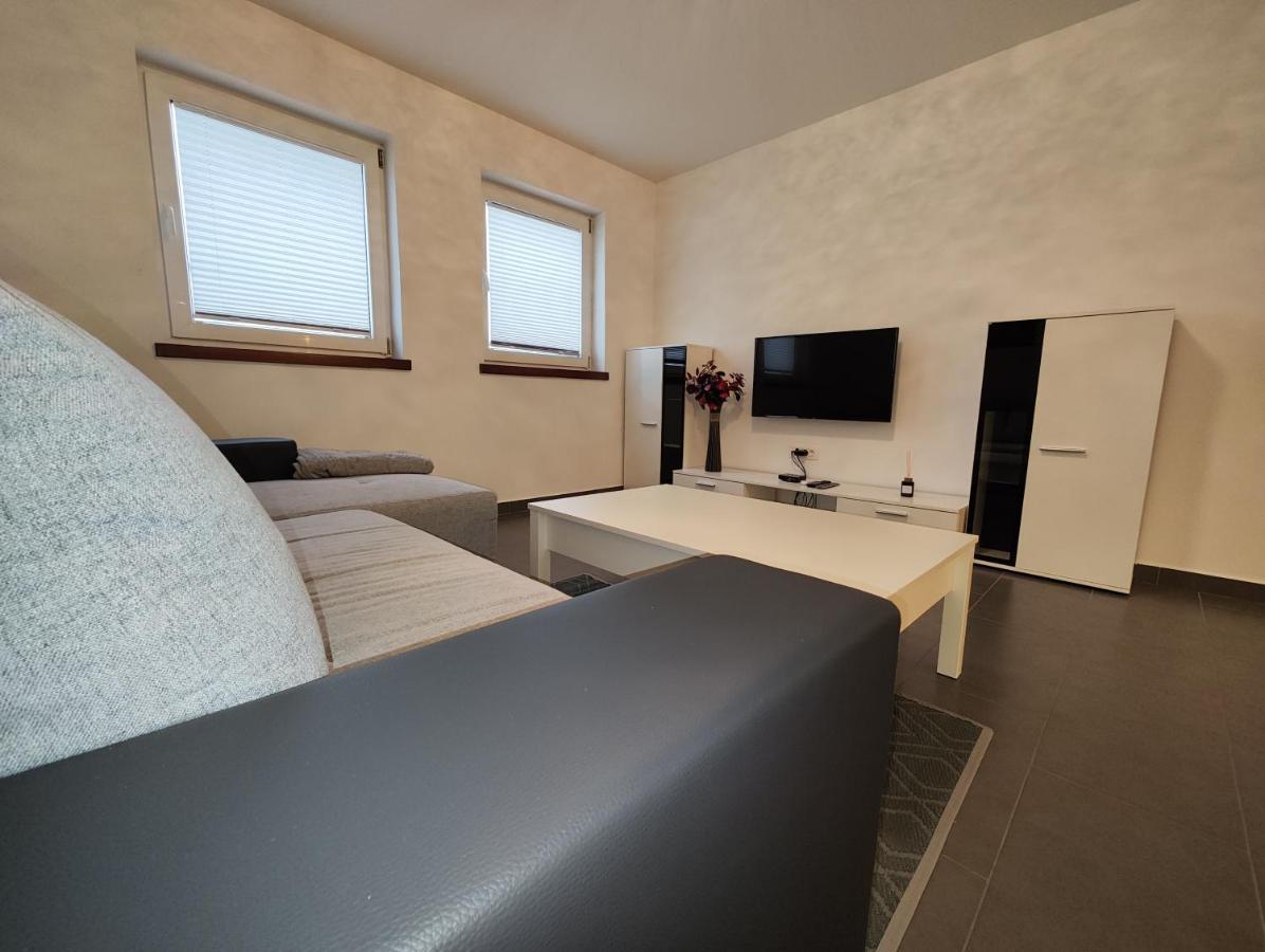 Goriska Apartments Ajdovščina Esterno foto